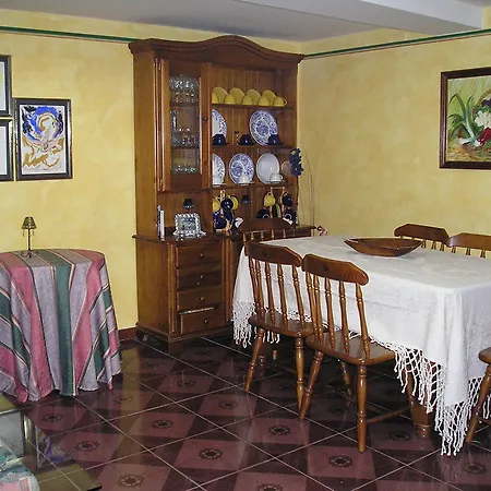 Trisileja 宾馆 Cos